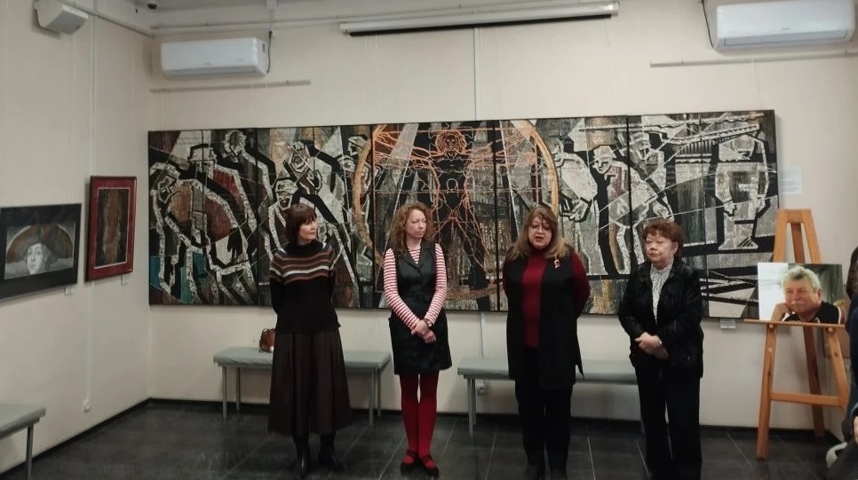 Выставка памяти заслуженного художника России Александра Петрова